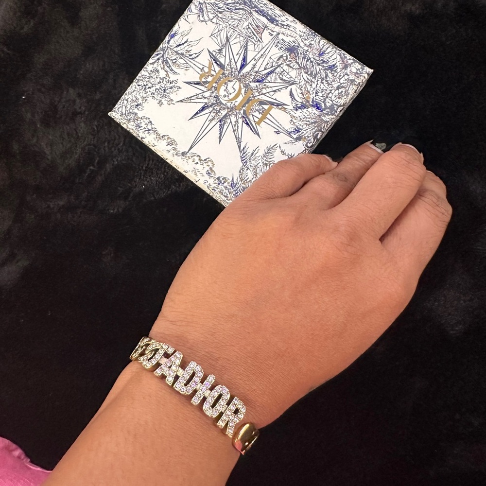 JDior gold and white stones bangle cuff with intricate design - final offer - Picture 4 of 6